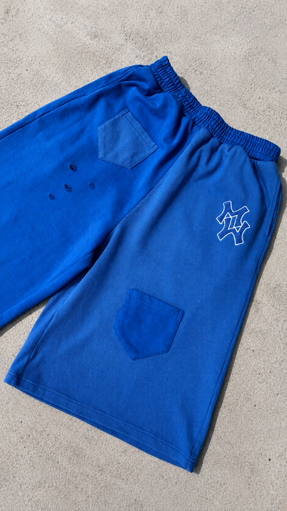 Blues Clues Yin Yang 3/4 Shorts